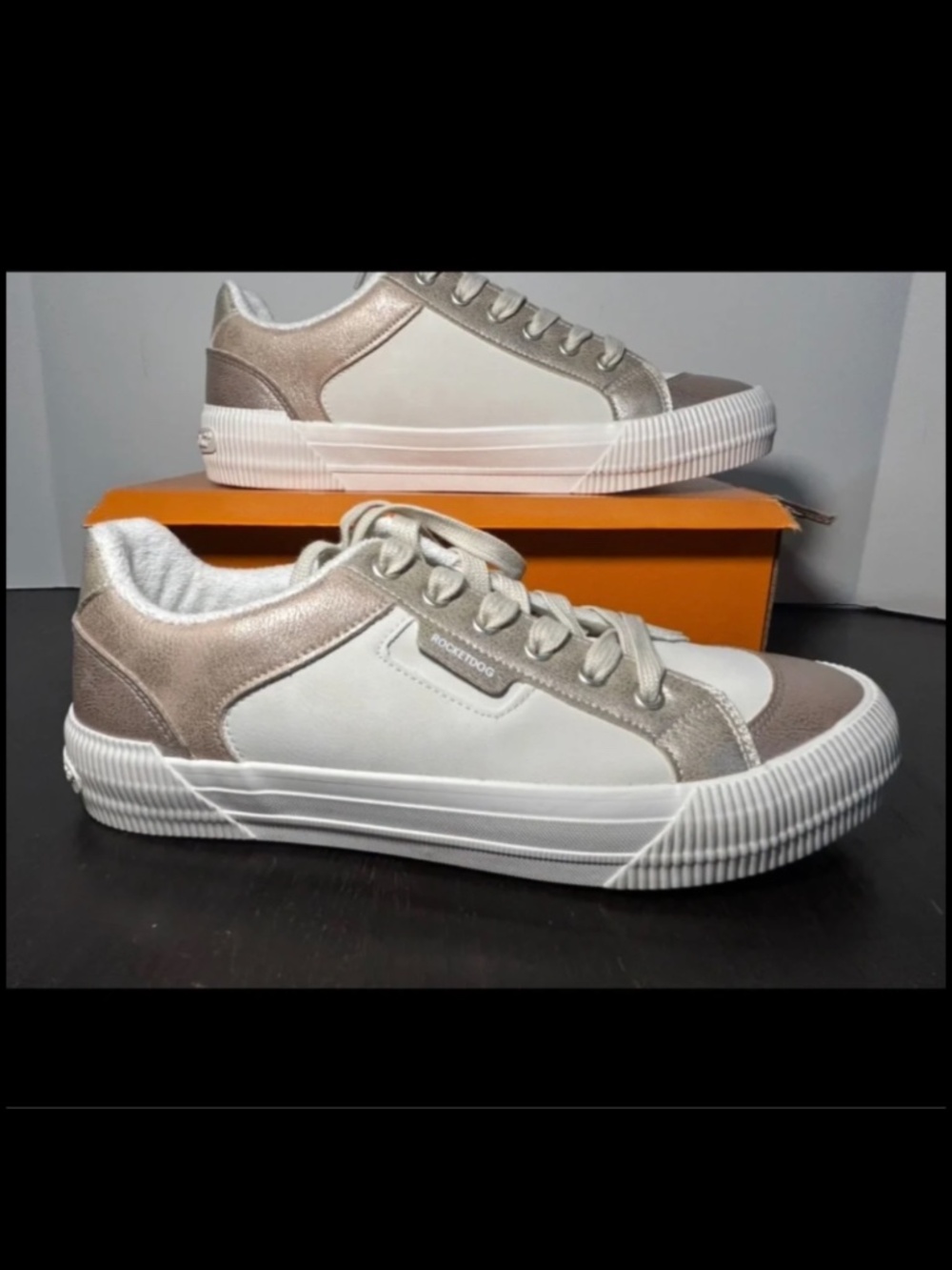 Rocket Dog Cherry Blocked Dali Sneakers Shoes Bronze Combo Womans 11M